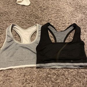 Sports bras set of 2
